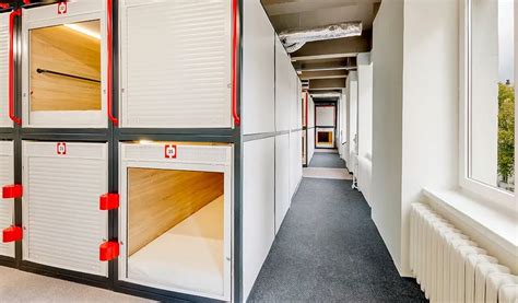 m4ufree hostel